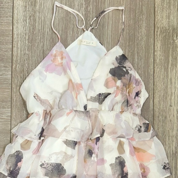 ILLA ILLA Ruffle Tiered Floral Mini Dress M Boho Chic Layered Summer Party - Picture 2 of 14